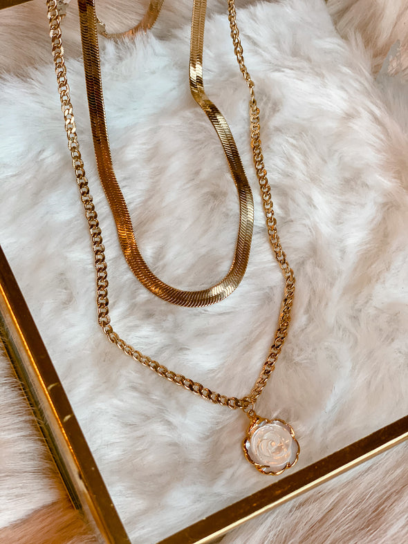 Flora Pearl Necklace